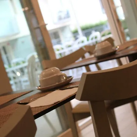 Hotel Mauri 3*