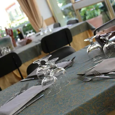Mauri Hotel