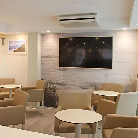 Hotel Mauri Marebello