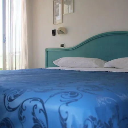 Hotel Mauri Marebello