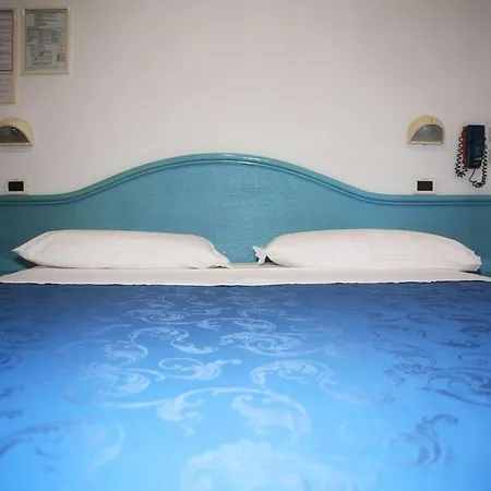 Hotel Mauri Marebello