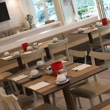 Mauri Hotel Marebello