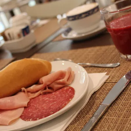 Hotel Mauri Marebello