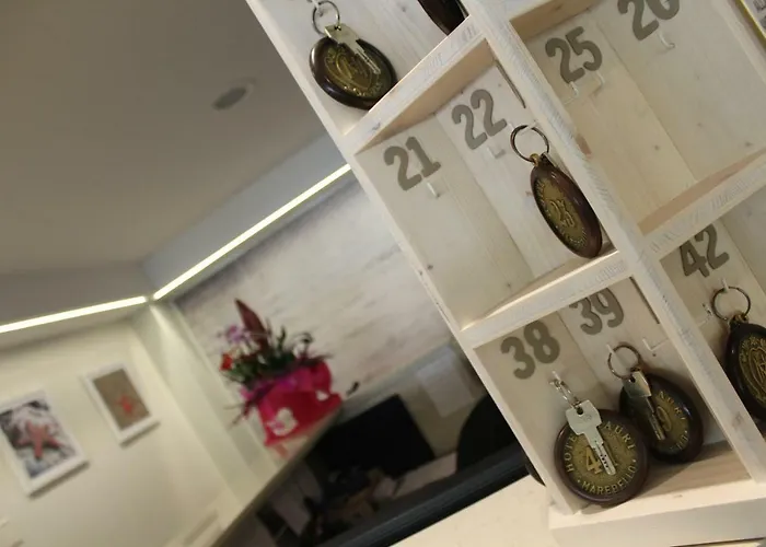 Hotel Mauri Marebello